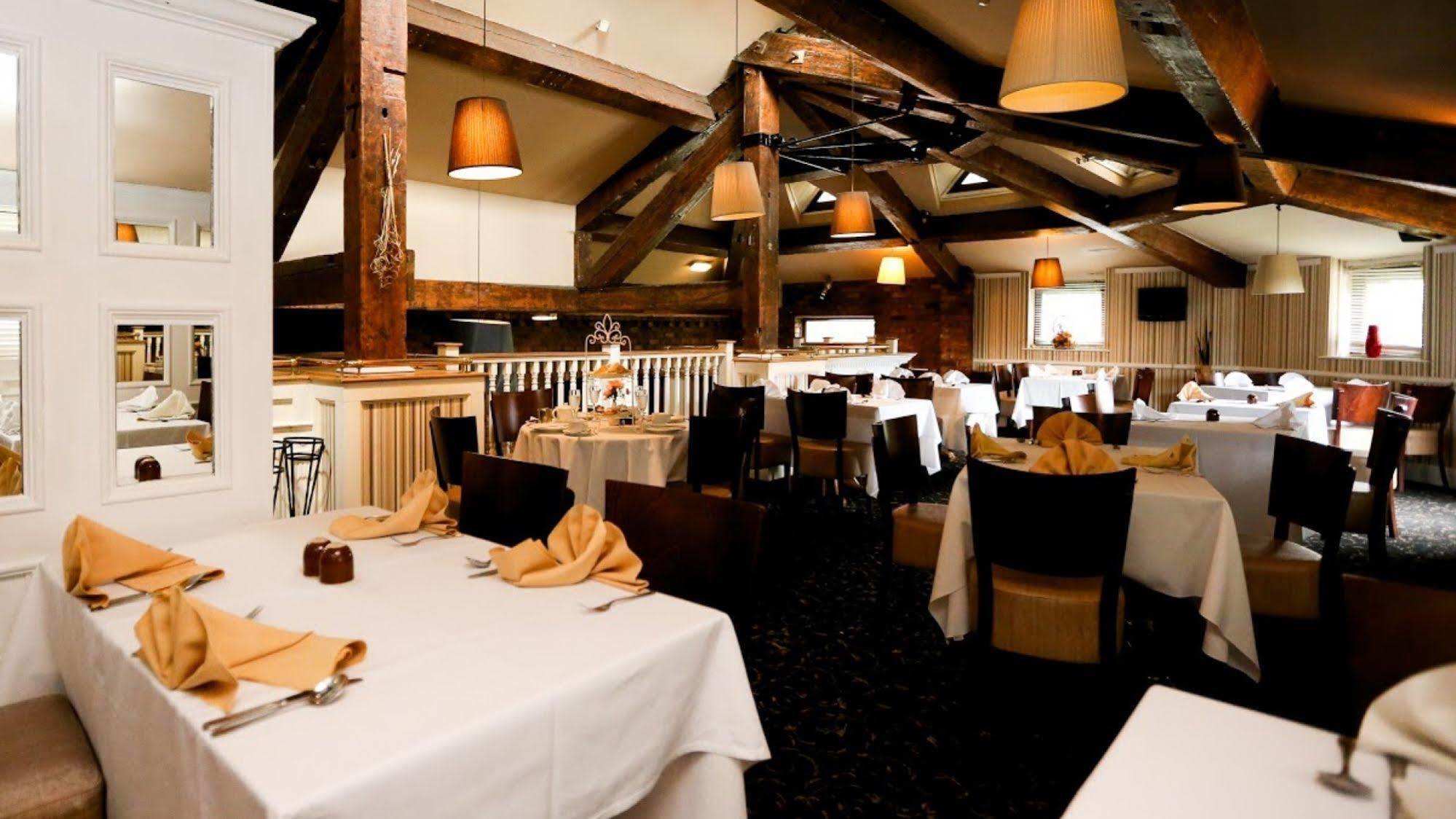 Fairways Lodge & Leisure Club プレストウィッチ エクステリア 写真